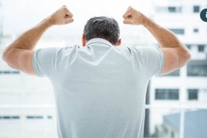 手臂變身『卜派』？！竟是異常蛋白沉積導致 醫警告：若伴隨心臟衰竭、手麻恐是致命疾病ATTR-CM