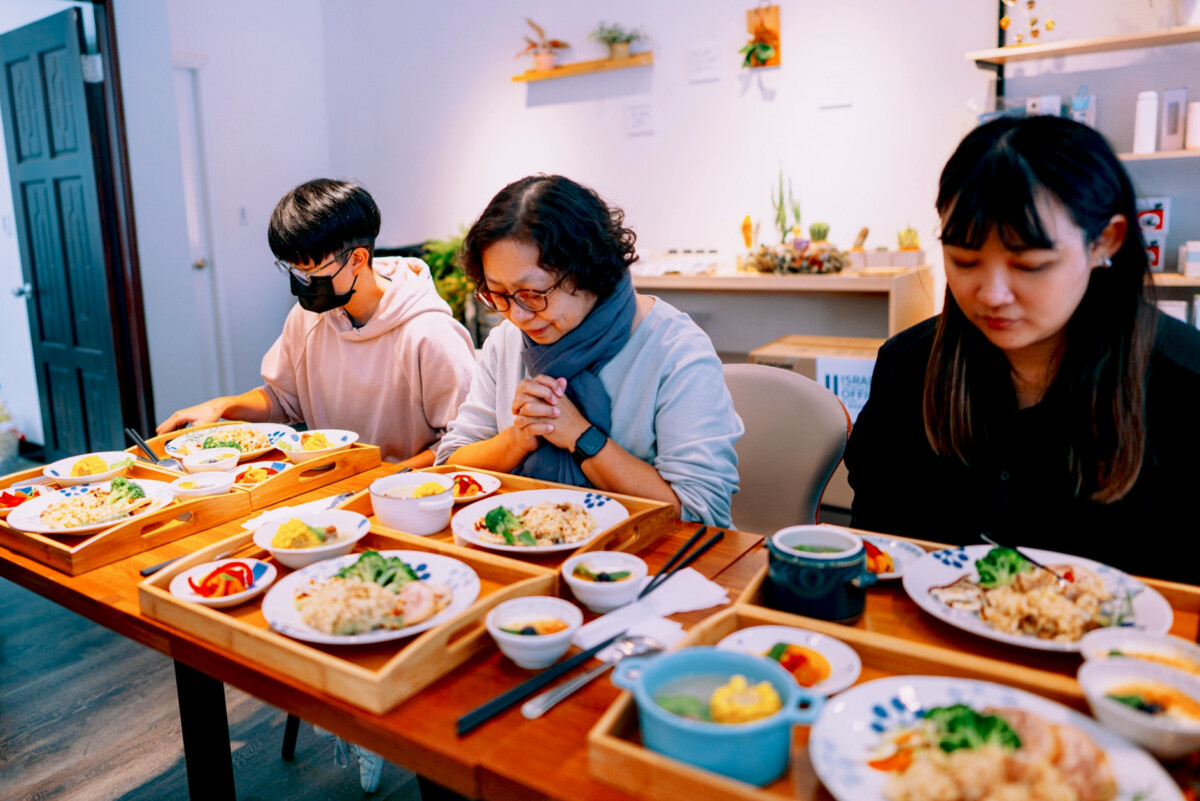 生麗國際集團守護婦幼5年不間斷 助勵馨基金會222戶弱勢家庭圍爐迎新年