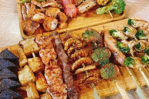 基隆深夜美食精選 一人也能吃燒烤 廟口夜市平價串燒居酒屋