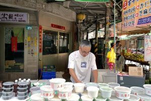 從職場到菜市場「三葉豆花」兄妹齊心創業 親情與好味道攜手迎風成長