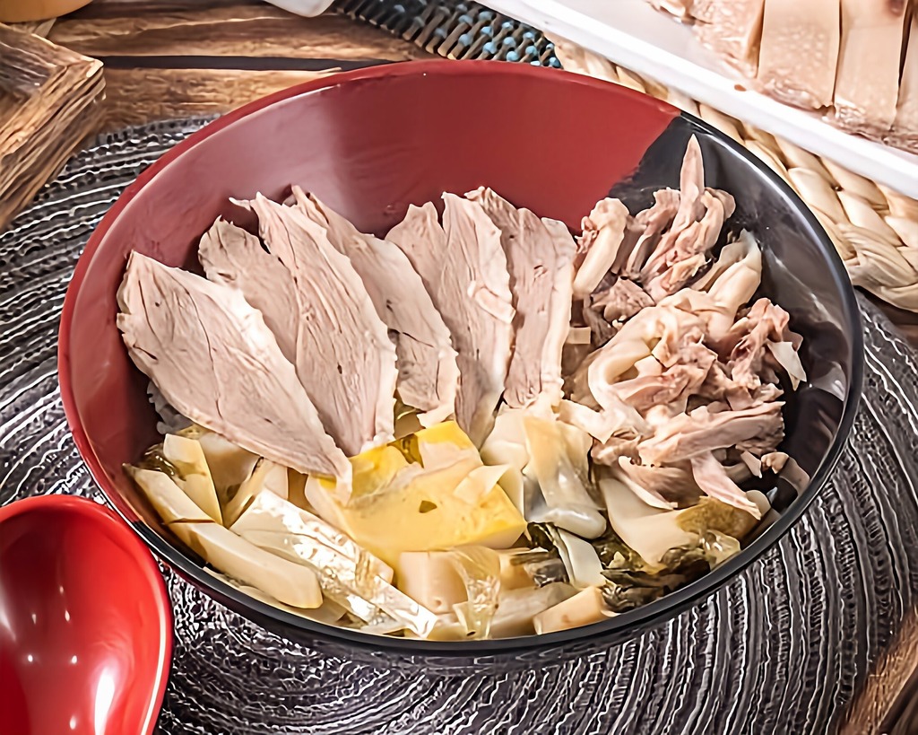 台中潭子美食推薦 鹽水鵝肉鮮嫩多汁 飄香兩代經典老味道