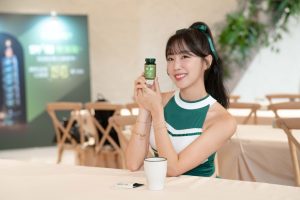 唯樂雙藻錠銷售成績亮眼  產品大使安芝儇親身推薦