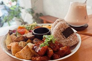 嘉義東區早午餐推薦 巷弄裡侘寂風小屋 享受療癒用餐時光