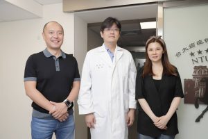 公益行動不缺席 林少萍捐款支持澎湖在地醫療能量