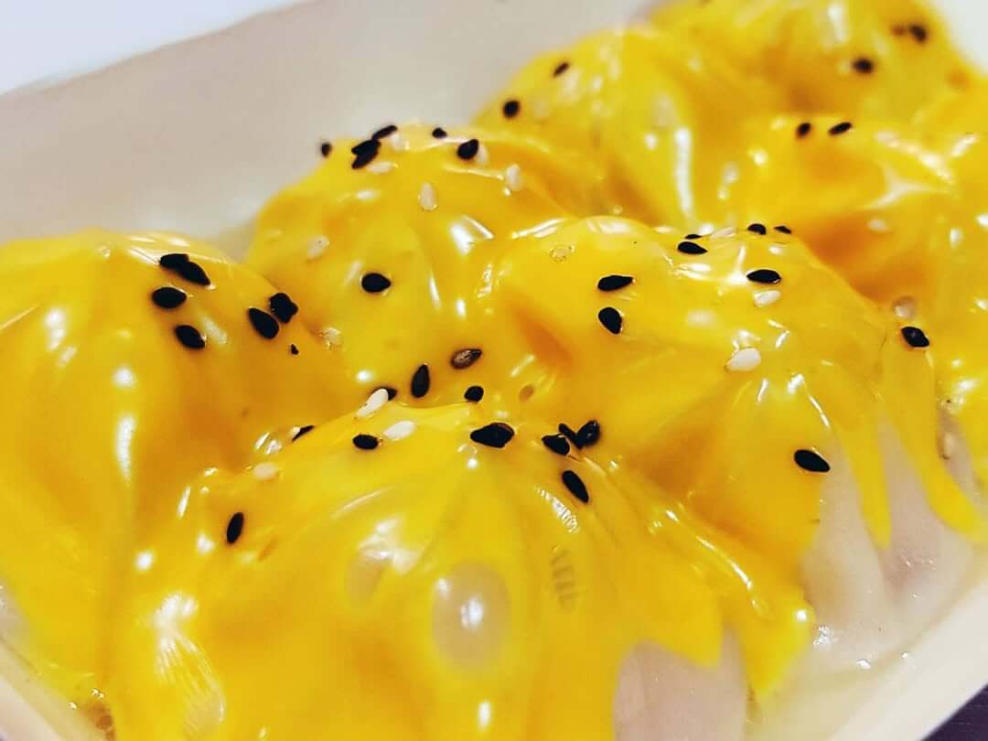 宜蘭美食｜這篇請無腦收藏！羅東夜市必吃美食清單 巨無霸糖葫蘆、嚐味鮮湯包、堂薯薯臭薯