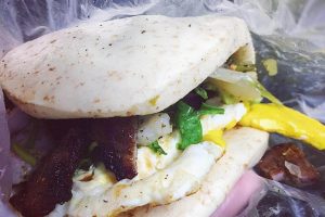台東美食｜一週只賣一天 在地人嚴選四維夜市美食不踩雷名單 TOP 6