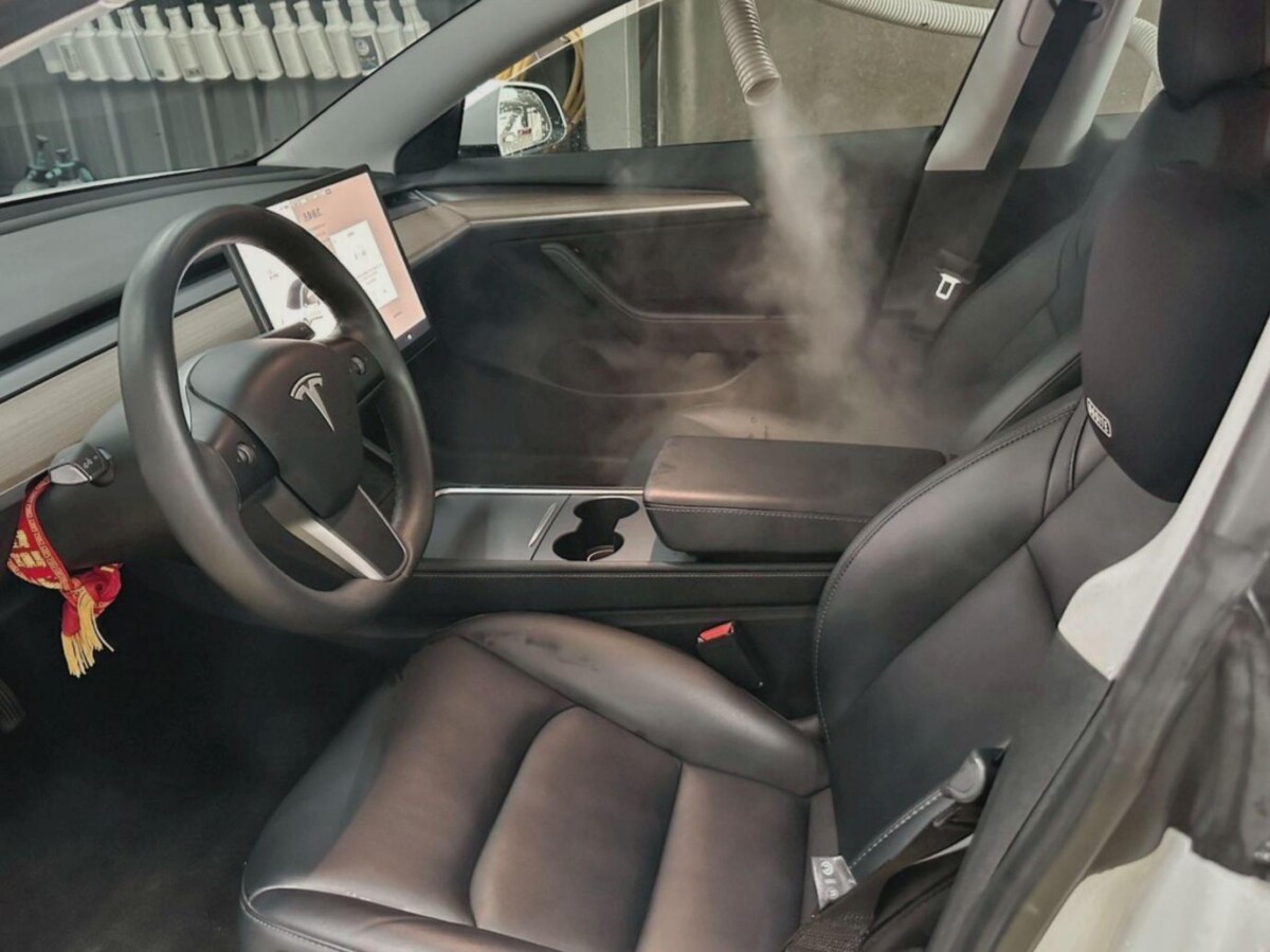 台南汽車除菌推薦 一站式鍍膜與清潔服務 打造無毒安心車內空間