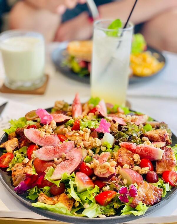 嘉義西區早午餐推薦 旅途中最暖停靠點 創意料理與在地風味剛剛好