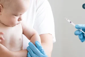 寶寶保護力夠了嗎？出遊前爸媽必看！醫教「疫苗防護攻略」：肺炎鏈球菌這個型別須特別留意