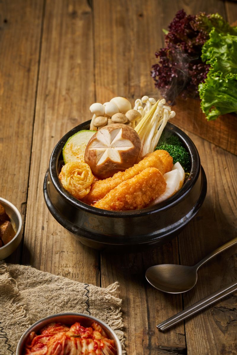 巨年糕、炸G、辣鍋通通蔬食化 Yache 韓式蔬食翻炒味蕾