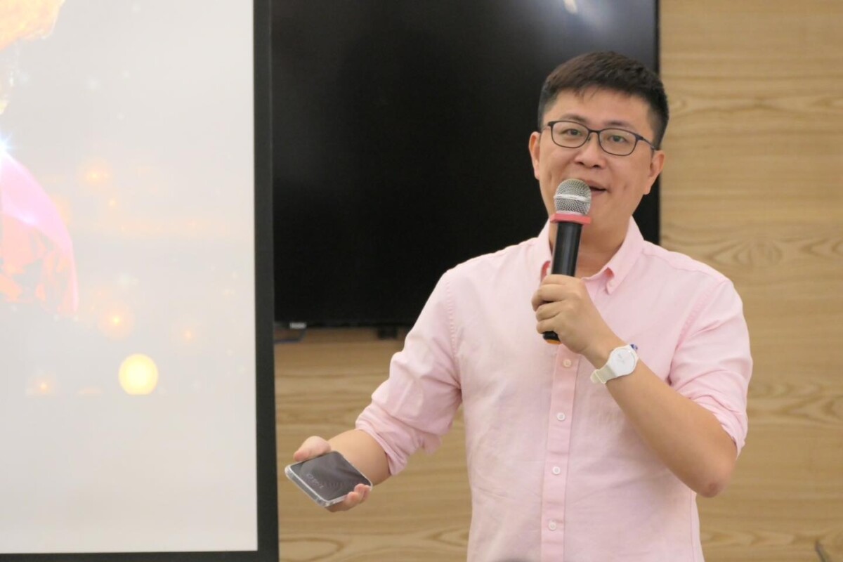 小M老師開課傳授網路創業、經營自媒體,受到學生熱烈歡迎。圖/小M老師提供
