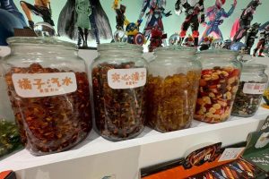 宜蘭糖果專賣店必逛 藏在東門夜市裡進口軟糖和古早味驚喜