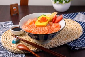 桃園生魚片丼飯推薦 日式料理也能健康吃 高蛋白飲控新選擇