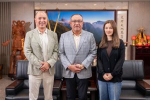 企業善舉暖苗栗 HOII林少萍攜手阿斌哥 大愛協會點亮弱勢希望