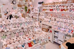 台中法國兔專賣店打造童話空間 日本療癒IP襲捲台灣掀風潮