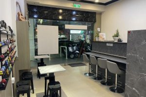 全新開幕的三多商圈人氣咖哩店 濃厚香氣成苓雅美食新選擇