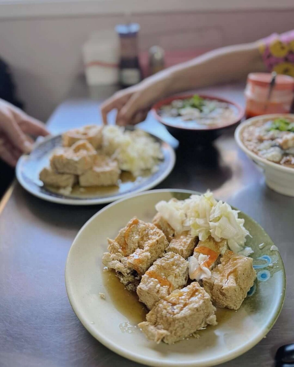 新北美食|阿基-手工臭豆腐 大腸蚵仔麵線