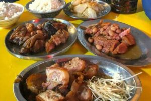 台北美食｜萬華夜市怎麼去？梧州街夜市美食必吃推薦 生炒鱔魚、寶字號香菇豬腳飯、鹹菜鴨