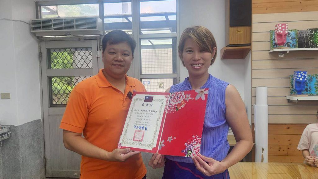 地政士、志工領航人前進苗栗偏鄉，楊允瓏以真實人生勉勵永興國小學童