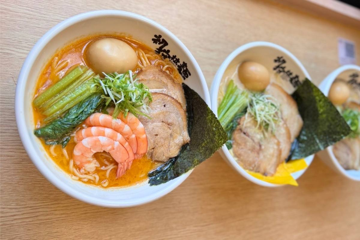 高雄平價拉麵推薦，初狩拉麵湯頭鮮濃、配料豐富，成為左營拉麵界排隊美食（圖/Medick Marketing Ltd.提供）