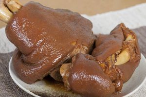 東門市場人氣滷味攤 用一塊入味豆干 勾起記憶裡家的滋味