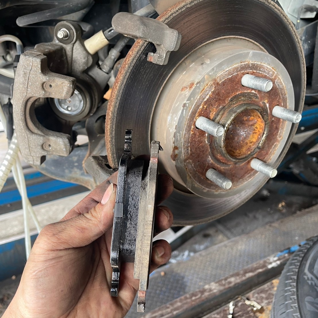 北屯汽車保養廠轉型升級 14年技師靠誠信報價贏車主信任