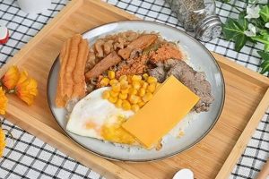 台中北區手工飯糰 浮誇系巨無霸飯糰裝進懷念老靈魂