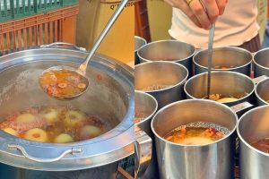 台中美食｜秋冬限定三大暖心美食 白玉烤梨、芝麻湯圓、炭燒火鍋一次收集