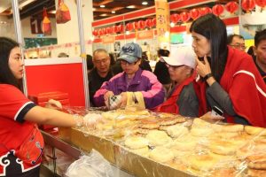 2026全台年貨大街｜北中南東走春必逛市集一次看 營業時間、地點、亮點攻略