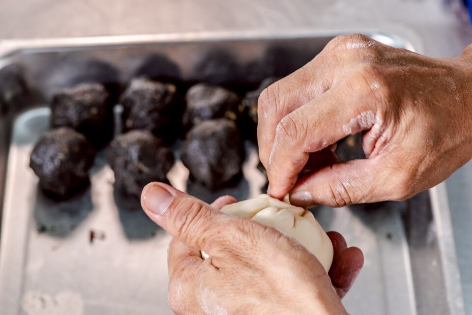 新北養生饅頭店推薦！板橋幸德市場裡的手工現蒸養生饅頭，香氣濃郁、天然無添加，早起排隊也值得（圖/Medick Marketing Ltd.提供）