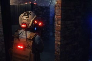 汐止雷射槍戰場新開幕 建模師忠實復刻電玩場景 長距狙擊超刺激