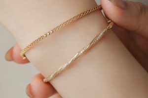 台灣光影化作指間日常 珠寶品牌 CONVERGE HALATION 「尋光」 以 GIA 工藝演繹靜奢美學