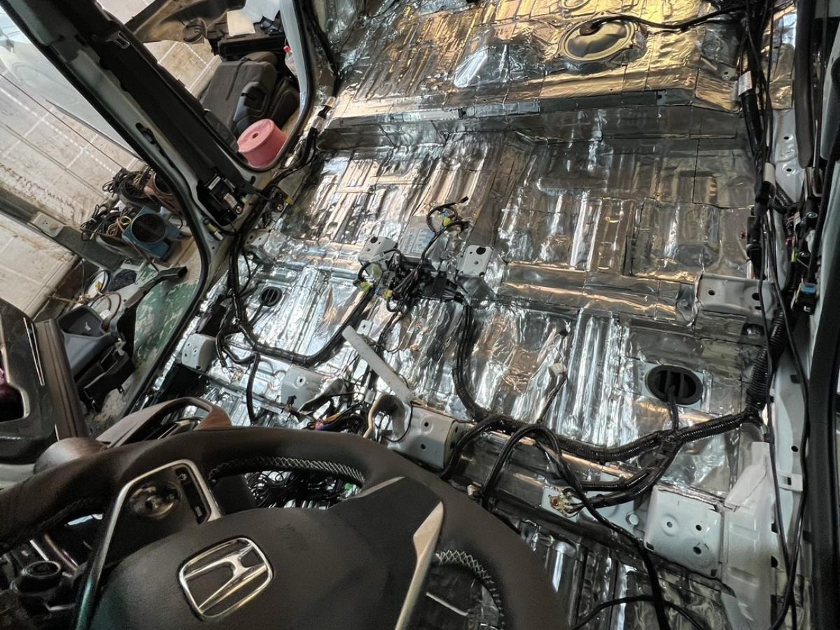 台南永康汽車維修職人 以汽車隔音為起點 深入靜音每一細節