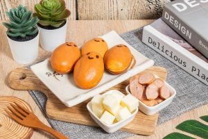 板橋特色咖啡廳裡剛出爐的雞蛋糕 誘人香氣從日常到夜市