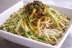 屏東崁頂必吃老店 堅持自製比例 無添加化學成分Q彈涼麵