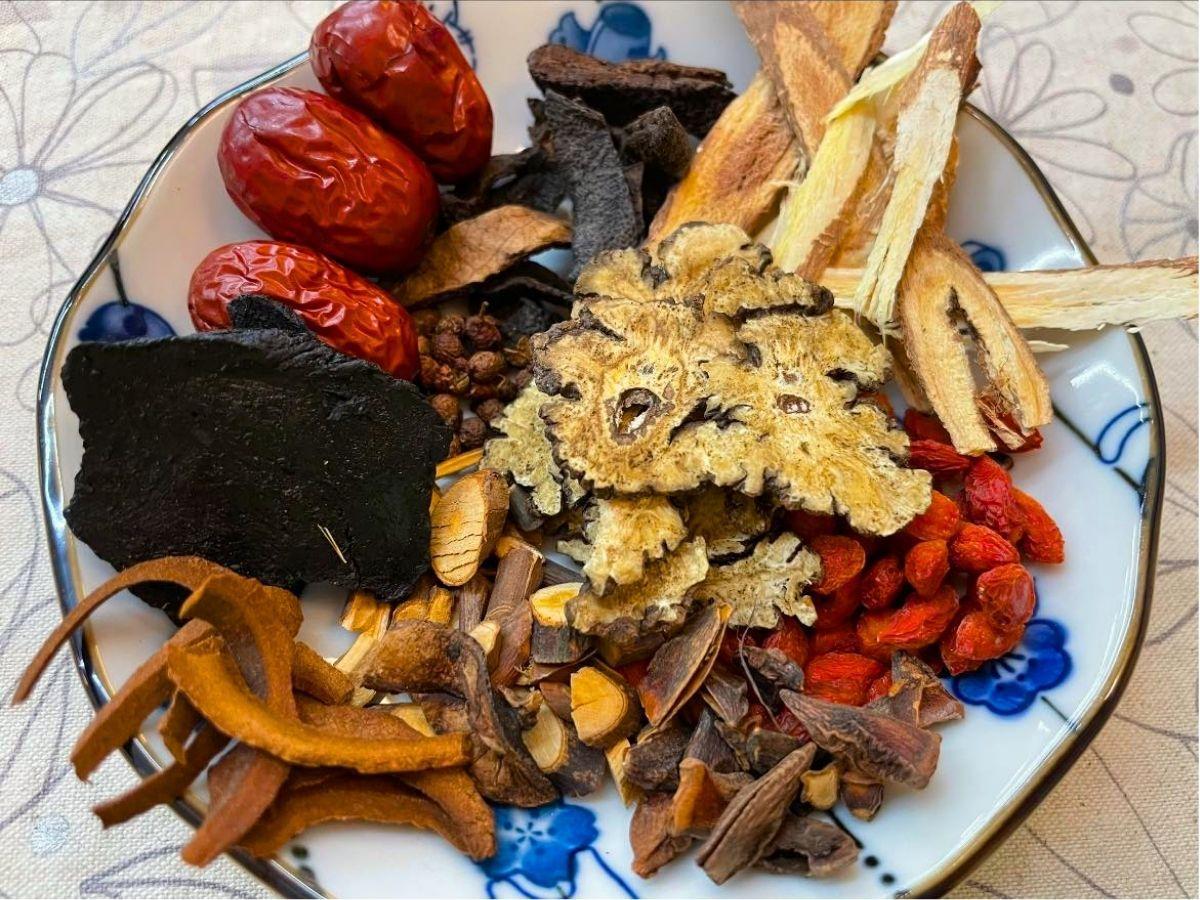 在地人狂推台東必吃羊肉爐 人氣名店藏暖心家庭故事