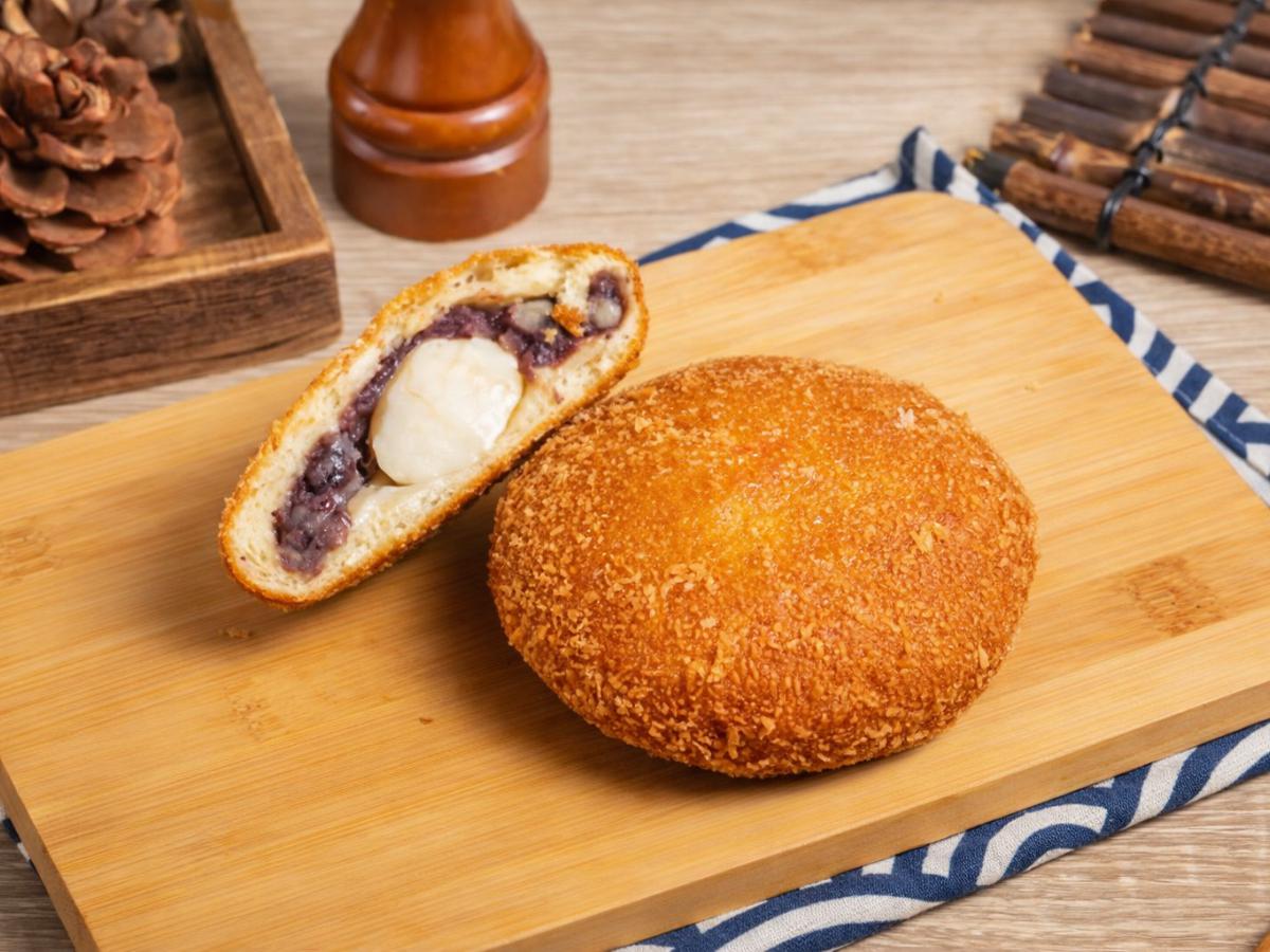 中和人氣咖哩麵包 現磨咖啡搭上日本咖哩麵包 打造上班族療癒日常