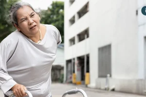 更年期後健康警訊 醫師提醒心血管疾病與骨質疏鬆風險同步上升
