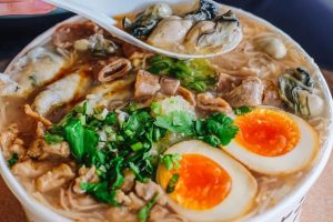 台中南屯手工麵線 料多實在誠意 讓在地人甘願排隊好味道