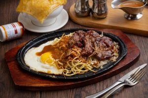 五結鄉牛排餐廳推薦 牛、豬、雞排選擇多 自製醬料香氣十足