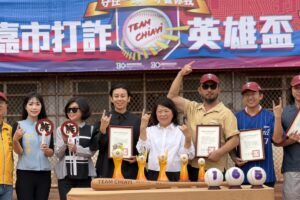 防詐也能很有感 戴上回收寶特瓶做的帽子