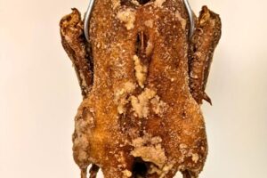 埔里美食 二代把辦桌手路菜搬上巡迴餐車 方便外帶功夫香酥鴨