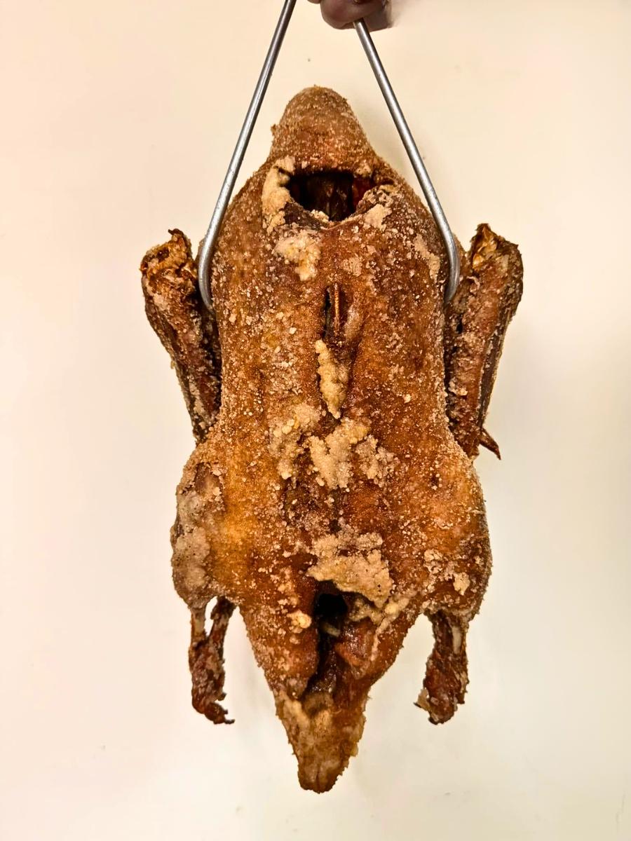 埔里美食 二代把辦桌手路菜搬上巡迴餐車 方便外帶功夫香酥鴨