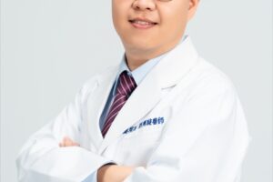 膝蓋卡卡、肩膀抬不起來 醫師鄧翔駿談熟齡族群常見關節困擾與保養觀念