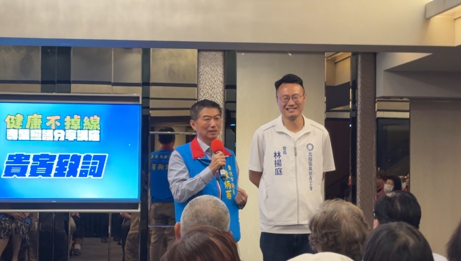 士林北投 李彥秀喊「買一送一」投林揚庭送李彥秀服務