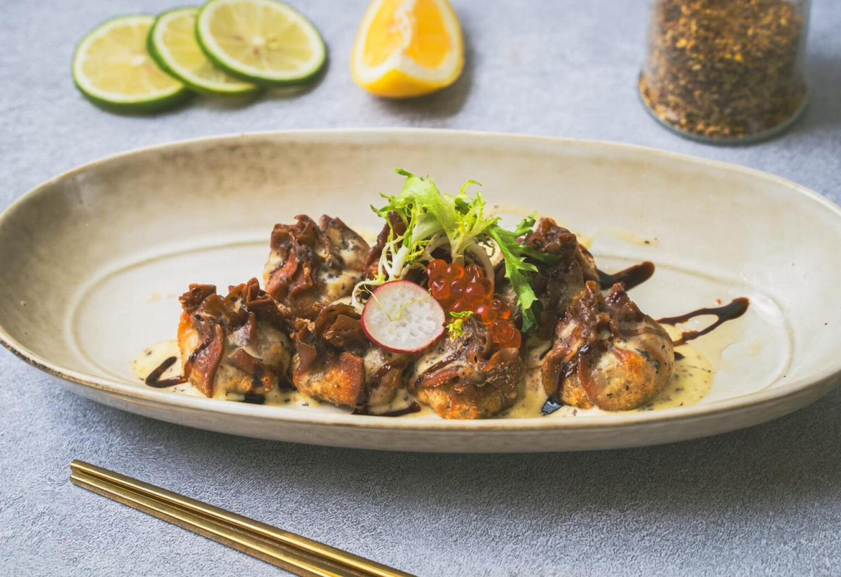 創辦人堅持使用原型食材，與桑天牛、五福農產等在地小農契作，為北屯蔬食料理注入最新鮮的大地養分（圖/Medick Marketing Ltd.提供）