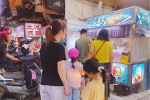 板橋生魚片這間CP值超高 裕民夜市現切刺身 風靡新北日料控