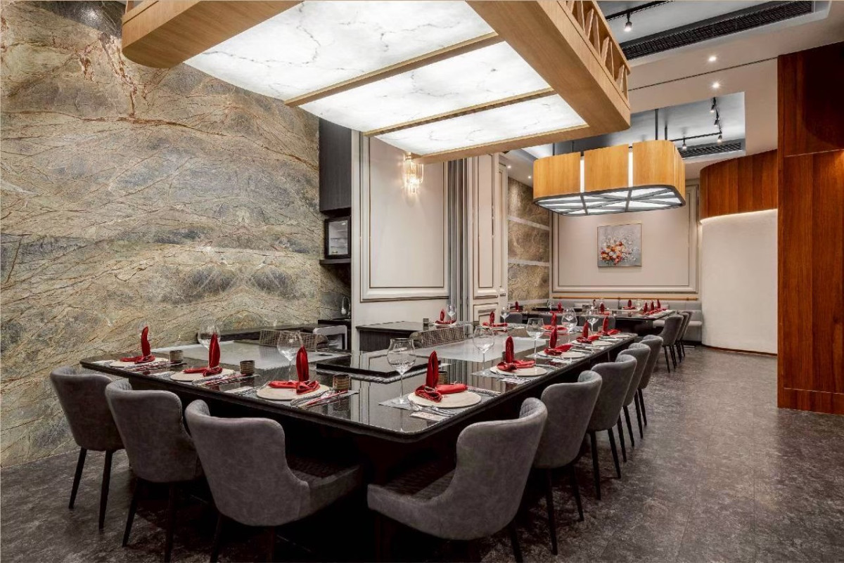 礁溪高級餐廳東方紅用餐空間寬敞雅緻，是適合約會、慶生與家庭聚餐的精緻餐廳（圖/Medick Marketing Ltd.提供）