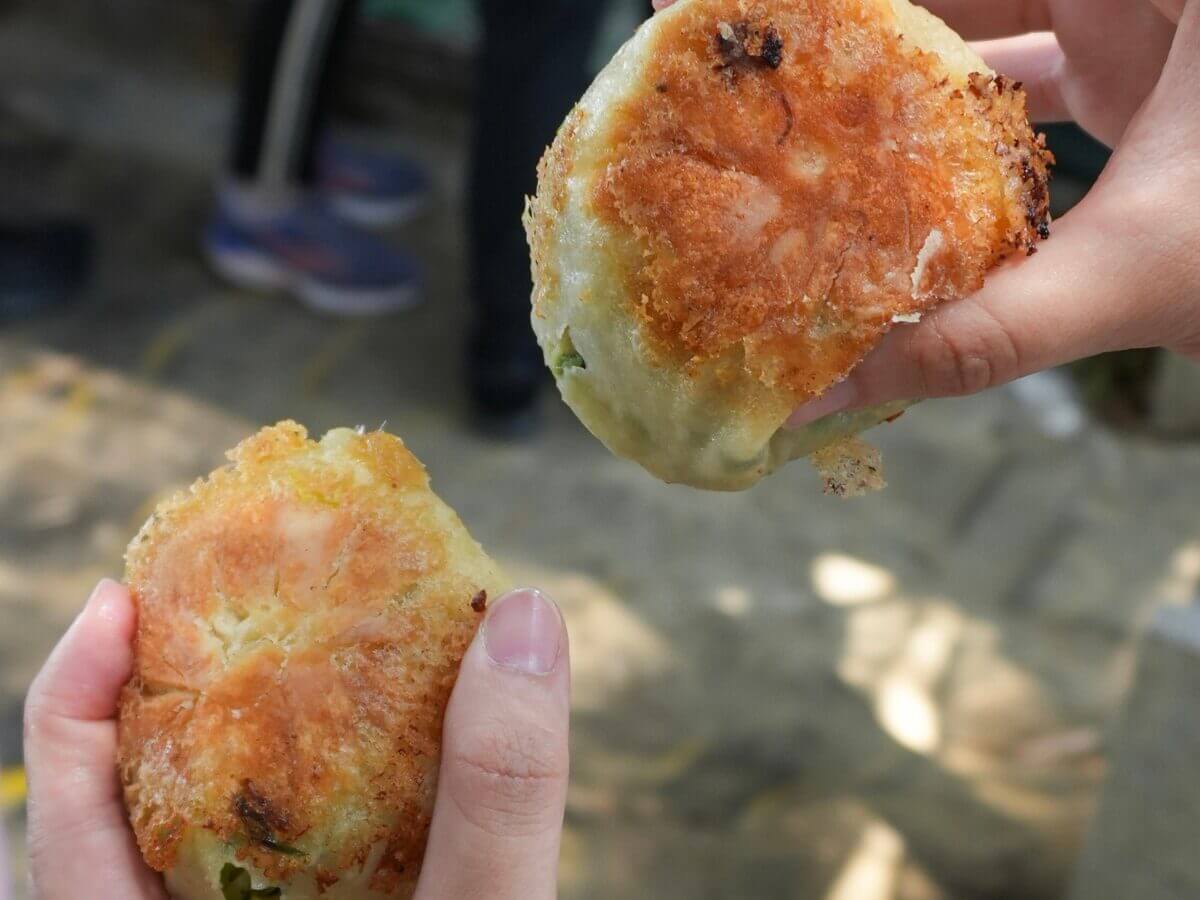 台中美食｜假日限定！大坑9號步道，根本是美食步道，不簡單水煎包、10元公益魚丸湯、幸福愛玉超解渴