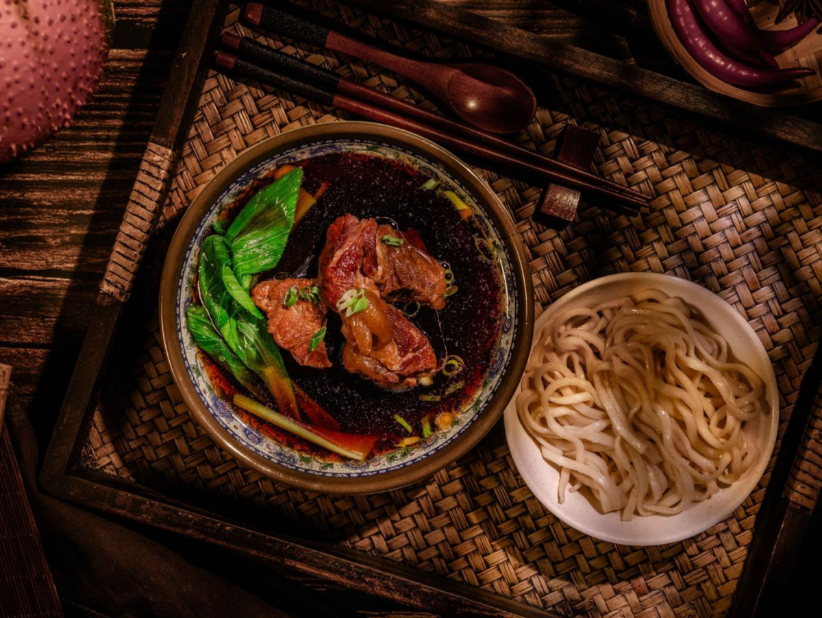 台南特色牛肉麵 自種木鱉果融入黃牛骨湯 打造健康新指標